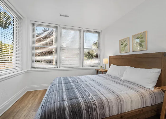 Shadyside 1a Bright And Stylish Private Bedroom With Shared Bathroom Privatunterkunft Pittsburgh