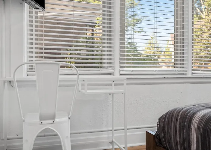 Privatunterkunft Shadyside 1a Bright And Stylish Private Bedroom With Shared Bathroom Pittsburgh