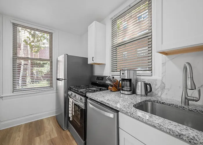 Shadyside 1a Bright And Stylish Private Bedroom With Shared Bathroom Privatunterkunft *