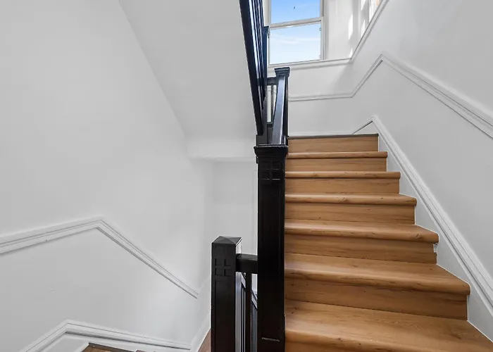 Privatunterkunft Shadyside 1a Bright And Stylish Private Bedroom With Shared Bathroom *